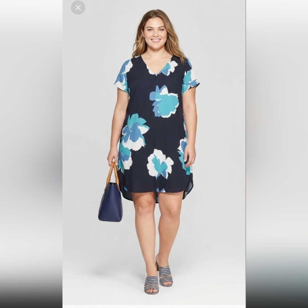 NWOT Floral Black and Blue Crepe Dress Sz 2XL